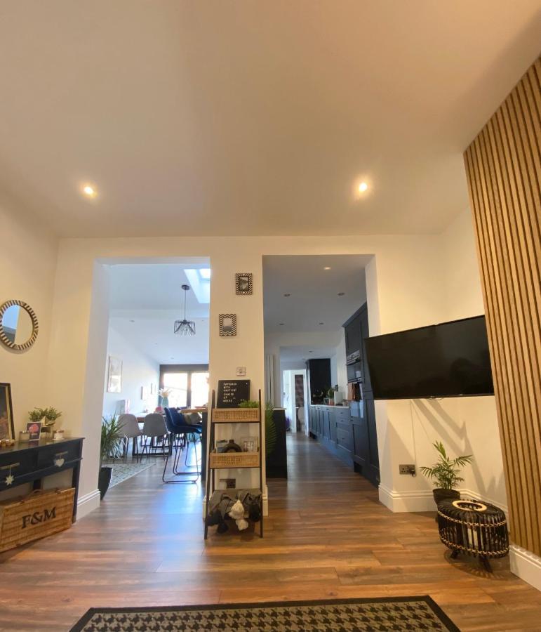 Luxury Spacious Renovated Townhouse Grantham Exteriér fotografie